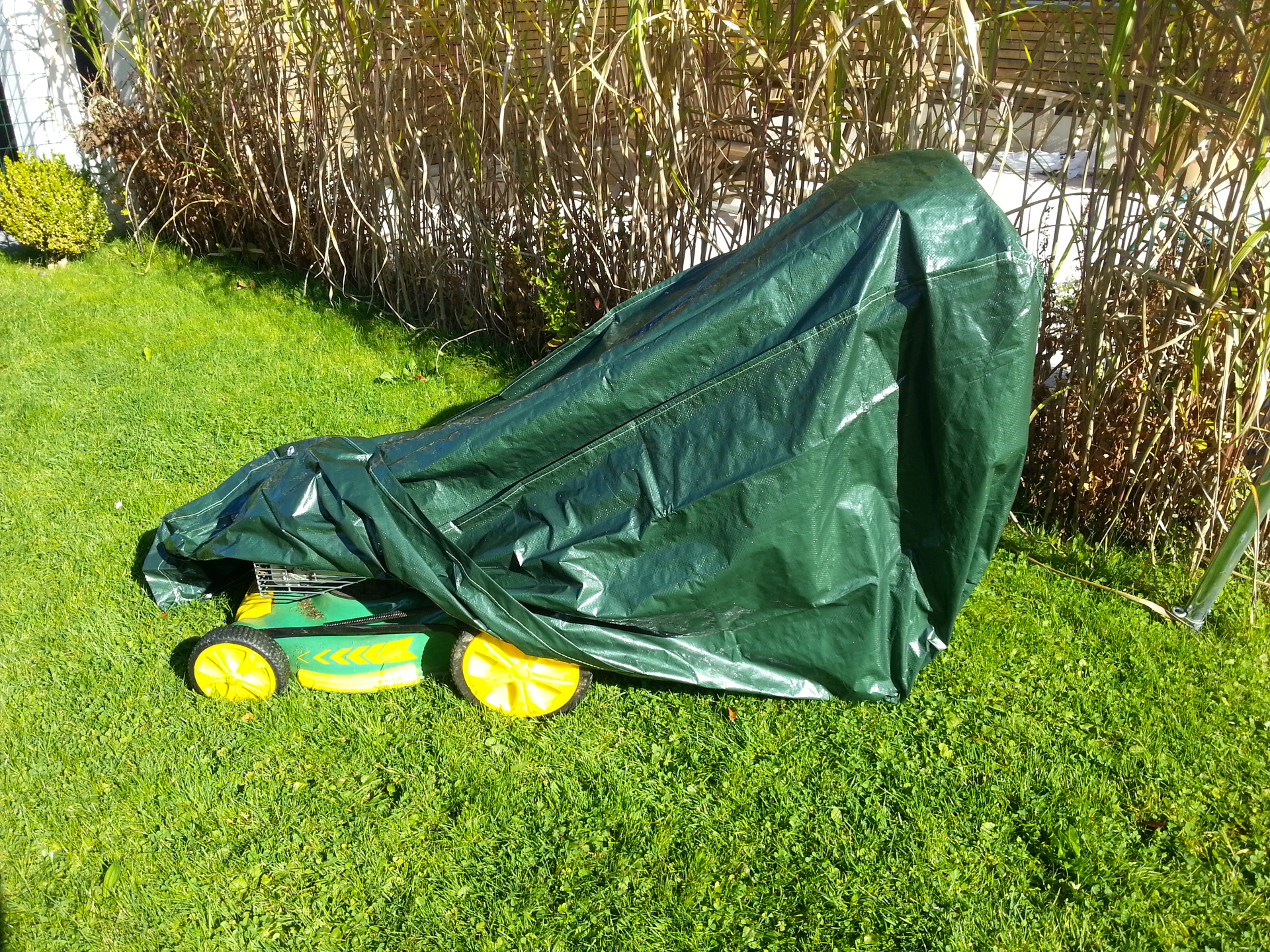 Bild von Abdeckhaube für Rasenmäher 2.5 m